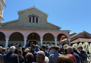 Θρήνος στην κηδεία του 30χρονου που πνίγηκε στη Λευκάδα