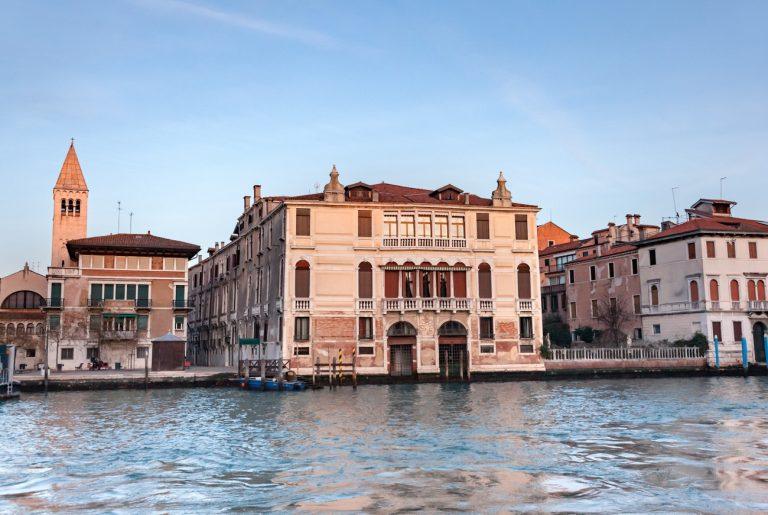 Βενετία: Η απίστευτη ιδέα που υπόσχεται να βάλει προσωρινό «στοπ» στην βύθιση της πόλης