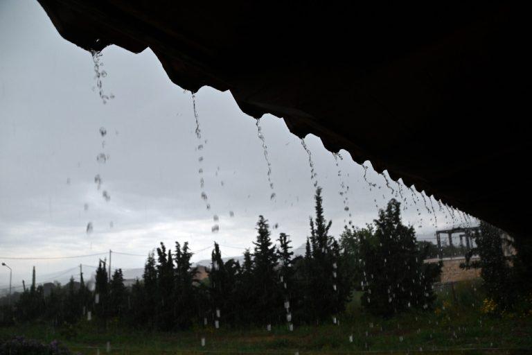 Καιρός: Σποραδικές καταιγίδες σε Κρήτη, νότιες Κυκλάδες και Δωδεκάνησα – Πού θα φτάσει η θερμοκρασία