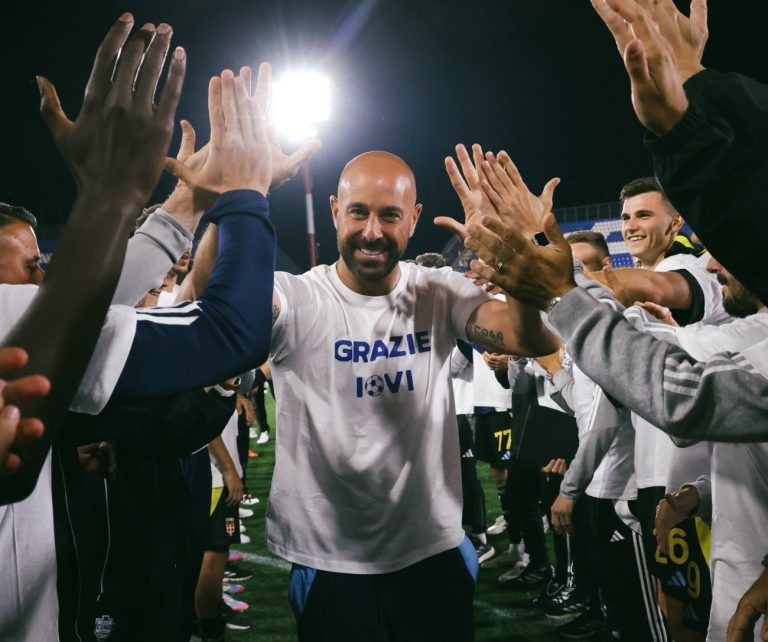 Πέπε Ρέινα: Αποχαιρέτησε το ποδόσφαιρο με τον χειρότερο τρόπο