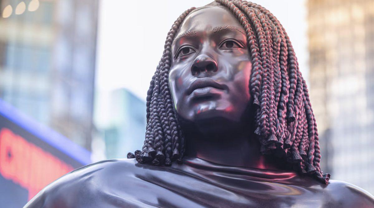 Grounded in the Stars: Πως γίνεται ένα άγαλμα να εξόργισε ολόκληρη τη Νέα Υόρκη;