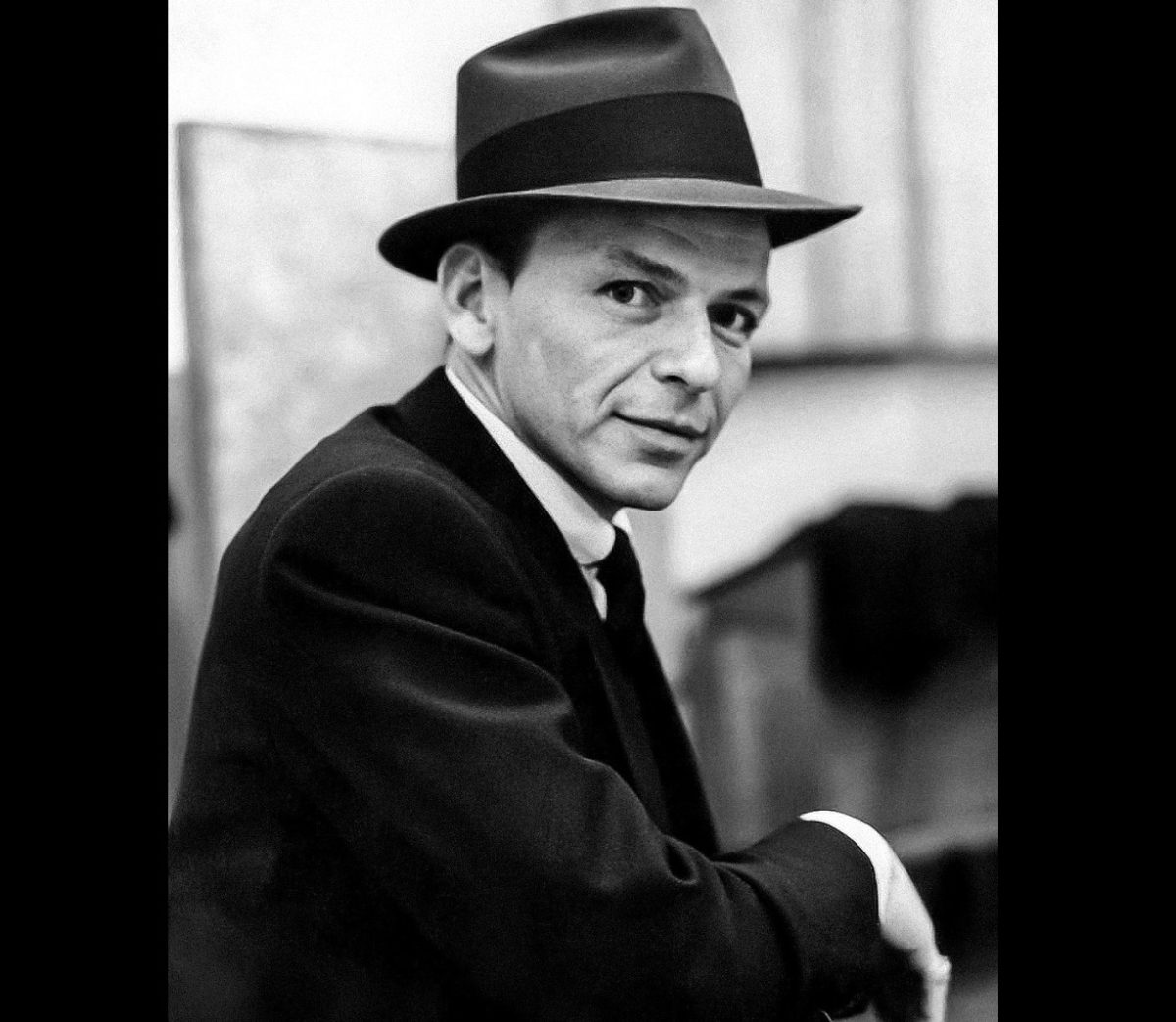 Φρανκ Σινάτρα: Η χαρισματική του φωνή και οι σχέσεις του με τη μαφία