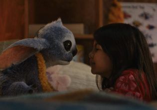 Lilo & Stitch: Η αλήθεια που δεν αποκάλυψε η ταινία για τους θανάτους των γονιών των Lilo και Nani