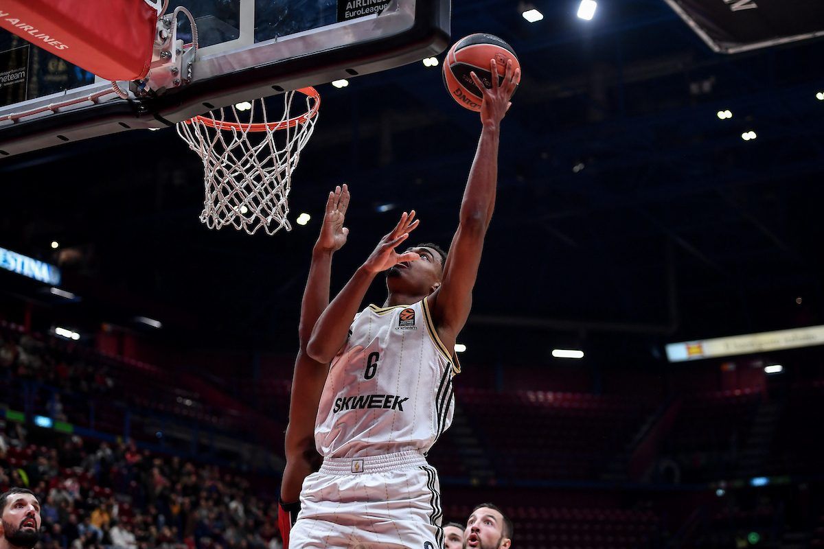 «Ο Τεό Μαλεντόν υπέγραψε στη Ρεάλ Μαδρίτης για τρία χρόνια»