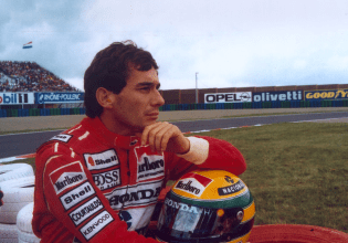 Άιρτον Σένα: Η «μαύρη» Πρωτομαγιά που έσβησε ο θρύλος της Formula 1 (vids)