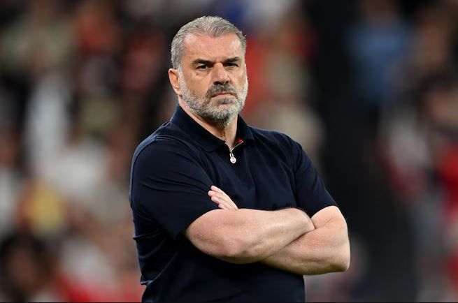 Έγραψε ιστορία ο Ποστέκογλου: Πρώτος Έλληνας προπονητής με ευρωπαϊκό τρόπαιο!