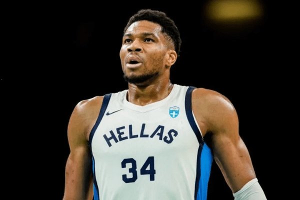 «Βόμβα» Αντετοκούνμπο: «Ίσως έρθω εκεί όταν αποσυρθώ από το ΝΒΑ» (pic)