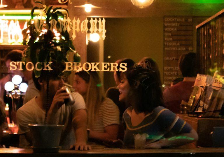 Οι δέκα χειρότερες πόλεις για να βγεις ραντεβού