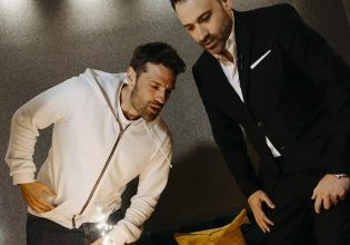 Κωνσταντίνος Αργυρός: Η συγκινητική έκπληξη στο καμαρίνι του για τα γενέθλιά του