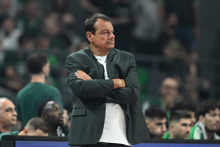 Η ομιλία του Αταμάν στα αποδυτήρια μετά το Game 1: «Πρέπει να παίξουμε καλύτερα στο ΣΕΦ» (vid)