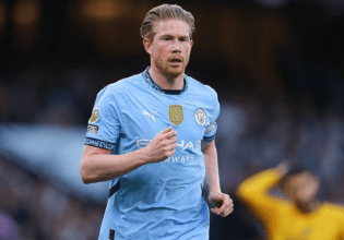 Κοντά στη Νάπολι ο Ντε Μπρόινε – Τι ρόλο θα παίξει η σύζυγος του