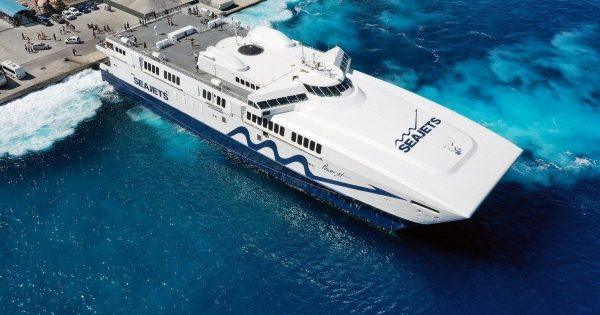 Νέα περιστατικά με ταχύπλοα αυξάνουν την ανησυχία για την ασφάλεια στην ακτοπλοΐα – Μηδενική ανοχή διαμηνύει ο Κικίλιας