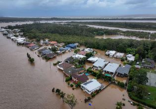 Πλημμύρες στην Αυστραλία: 4 νεκροί, 50.000 κάτοικοι εγκλωβισμένοι