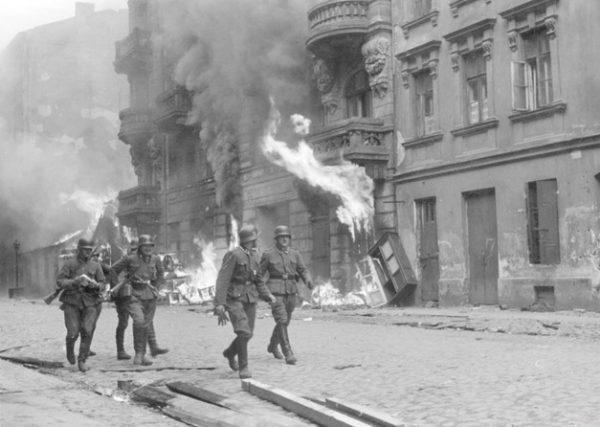 Η εξέγερση της Βαρσοβίας: Σύμβολο και μνημείο ανθρώπινης αξιοπρέπειας