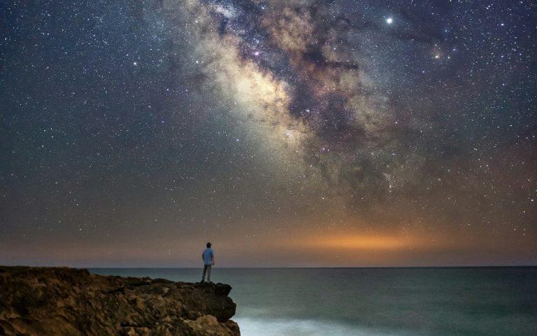 Άκρως Ζωδιακό: Τα Do’s και Don’ts στα ζώδια σήμερα [Παρασκευή 02.05.2025]