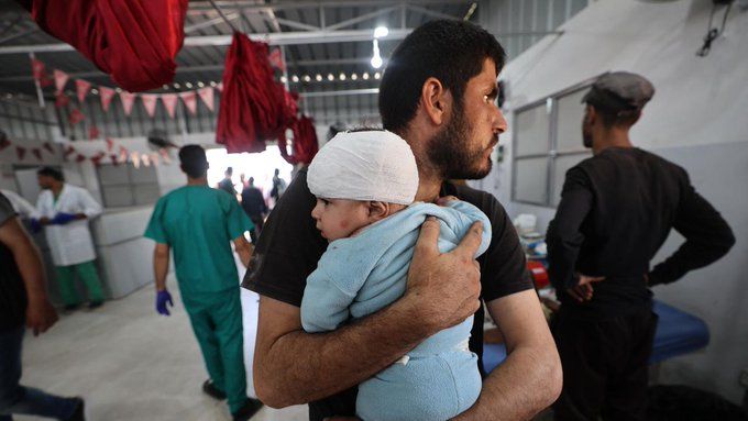 Γάζα: Οι φρικιαστικές περιγραφές βρετανίδας χειρουργού για τους τραυματισμούς από τις εκρήξεις