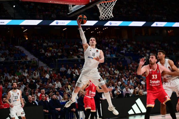 «Αβέβαιο το μέλλον του Χεζόνια στη Ρεάλ Μαδρίτης» (pics)