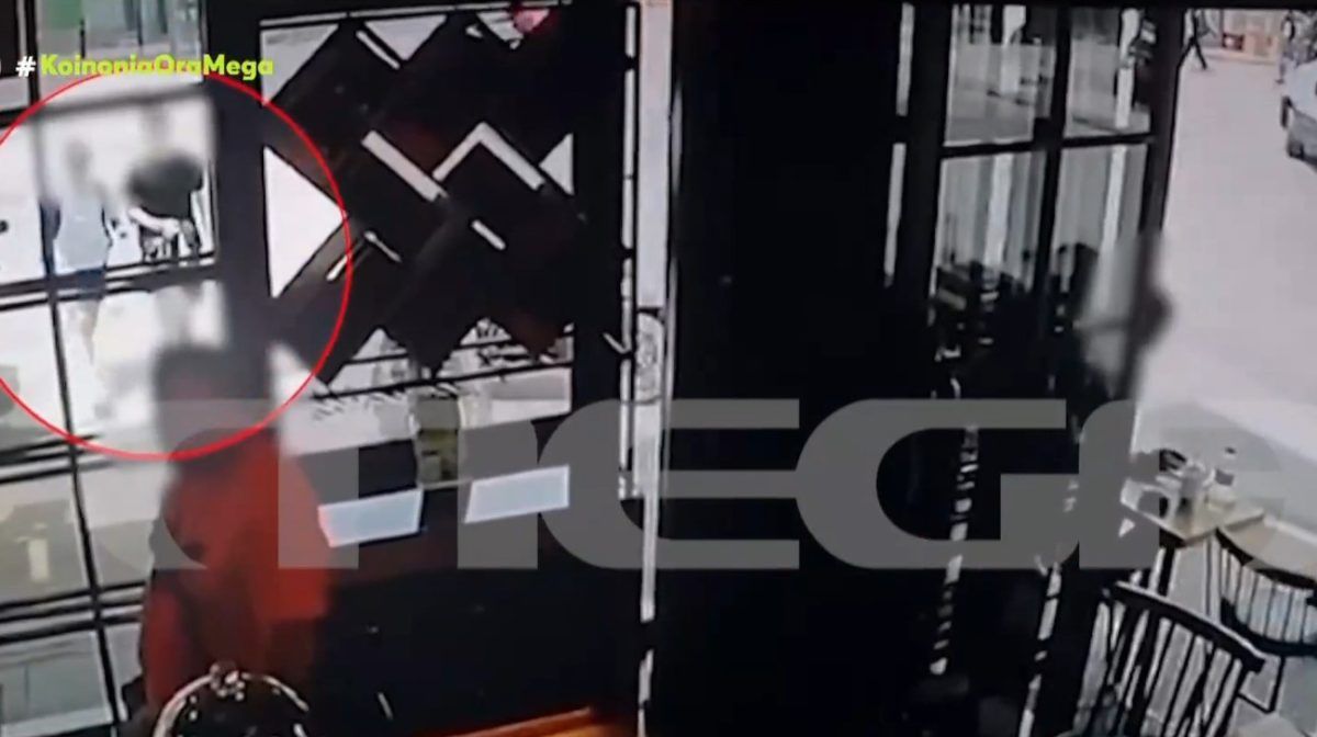 Καμίνια: Οδηγός παραβίασε το κόκκινο και χτύπησε μηχανή που έπεσε επάνω σε 13χρονους