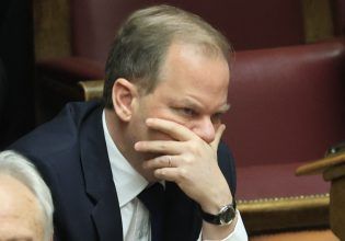 Κατατέθηκε η πρόταση: Για πλημμεληματικές πράξεις του Καραμανλή ζητάει η ΝΔ τη συγκρότηση προανακριτικής