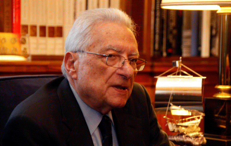 Πέτρος Μολυβιάτης: Η επιθυμία της μητέρας