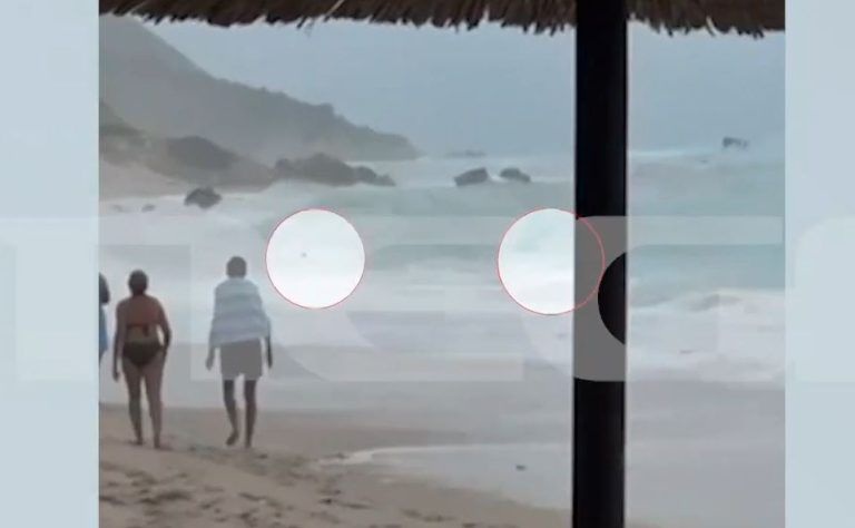 Λευκάδα: «Πάλευε με τα κύματα αλλά δεν τα κατάφερε» – Βίντεο με τον 30χρονο στη φουρτουνιασμένη θάλασσα