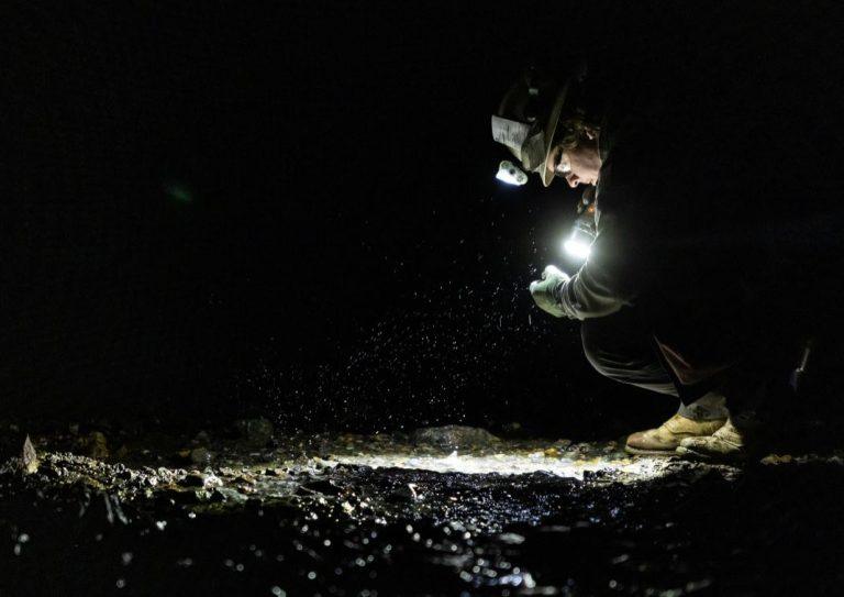 Συμφωνία ή όχι με την Κίνα, οι ΗΠΑ πρέπει να «απεξαρτηθούν»