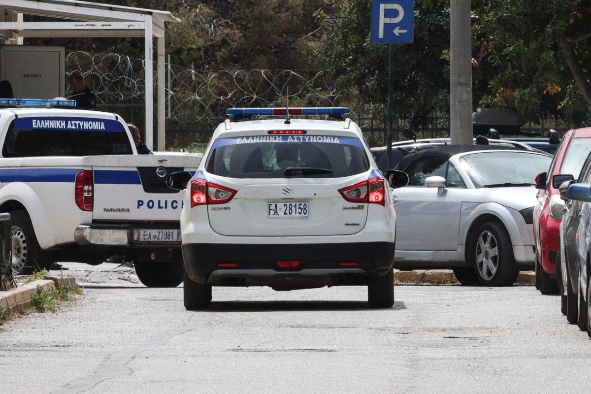 «Πρέπει να σε δω, έχω να σου δώσω 2.000 ευρώ» – Διάλογοι – φωτιά μελών του κυκλώματος στα Κτηματολογικά Γραφεία