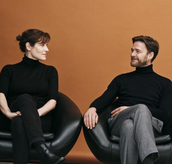 Η Αγγελική Παπούλια και ο Χρήστος Πασσαλής επιστρέφουν στη θεατρική σκηνή της Κεντρικής Ευρώπης με την «Εκάβη»