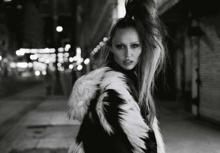 Οπερατική ονείρωξη: Μάιλι Σάιρους και ο οραματιστής Πάνος Κοσμάτος συμμαχούν σε νέα ταινία