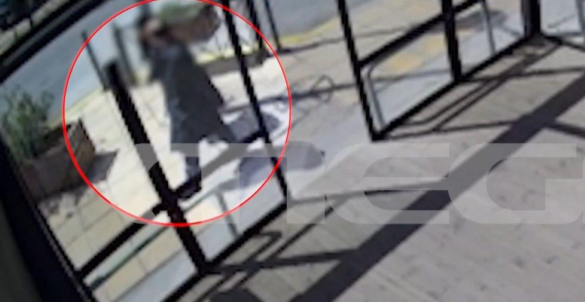 Μαρούσι: Ο «δράκος με την καμπαρντίνα» παρενοχλεί νεαρές κοπέλες – Βίντεο ντοκουμεντο