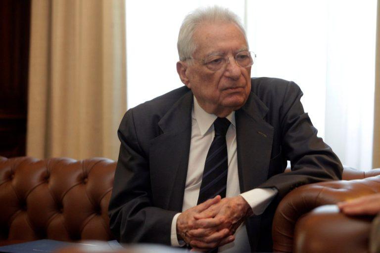 Πέθανε ο Πέτρος Μολυβιάτης σε ηλικία 97 ετών