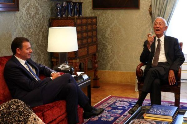 Πορτογαλία: Ο Μοντενέγκρο έλαβε εντολή σχηματισμού κυβέρνησης