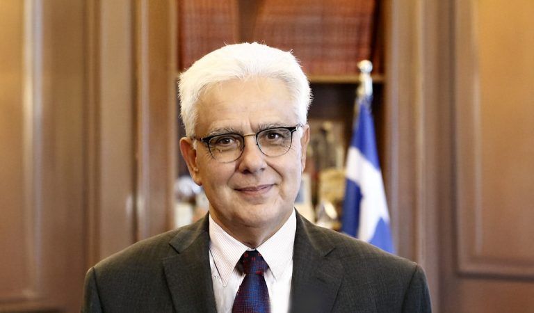 ΟΠΕΚΕΠΕ: Συνεχίζει να προκαλεί ο υπό παραίτηση πρόεδρος Σαλάτας