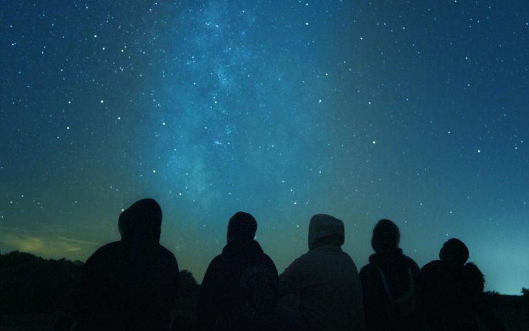 Άκρως Ζωδιακό: Τα Do’s και Don’ts στα ζώδια σήμερα [Σάββατο 03.05.2025]