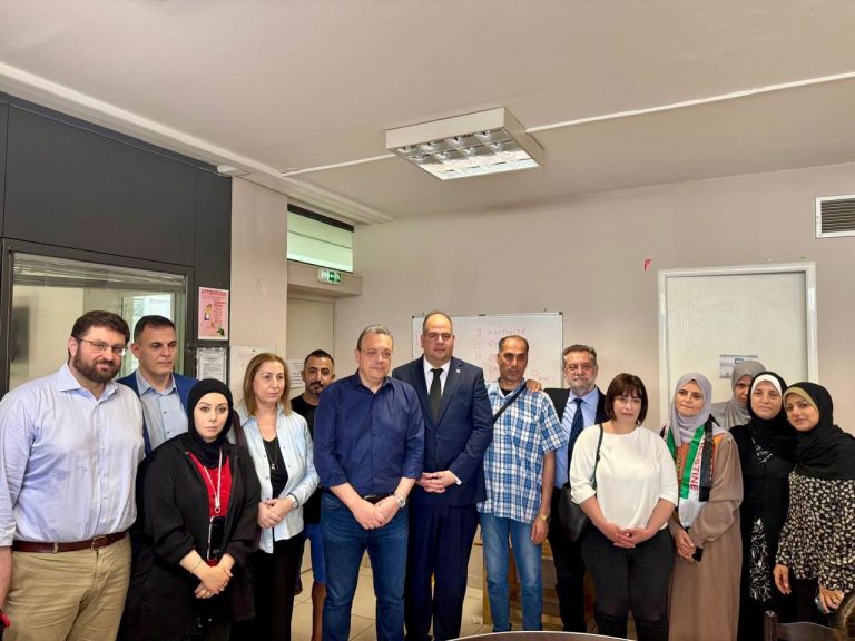 Επισκέφθηκε δομή φιλοξενίας ανήλικων Παλαιστινίων ο Φάμελλος – «Στέλνουμε μήνυμα ανθρωπιάς»