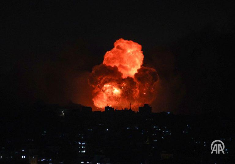 Συρία: Το Ισραήλ προβαίνει σε εκτεταμένους βομβαρδισμούς – Σηκώθηκαν τουρκικά και ρωσικά αεροπλάνα