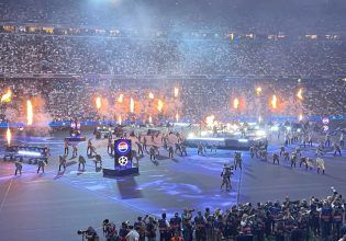 Φαντασμαγορική έναρξη στον τελικό με τους Linkin Park στη σκηνή! (vid)