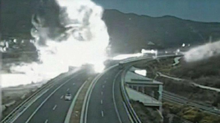 Ερευνούν μέχρι και τις τουαλέτες για την πυρόσφαιρα!