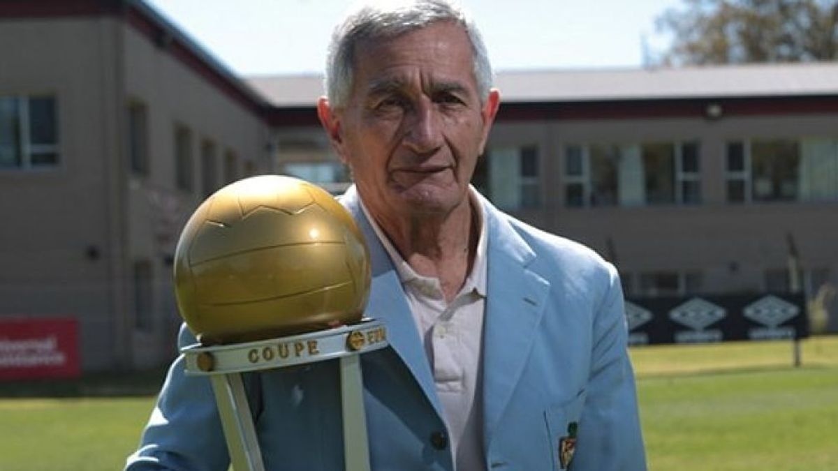 Αριστείδης Καμάρας στο in για την απώλεια του Χουάν Ραμόν Βερόν: «Πώς να ξεχάσω τη γριά μάγισσα»;