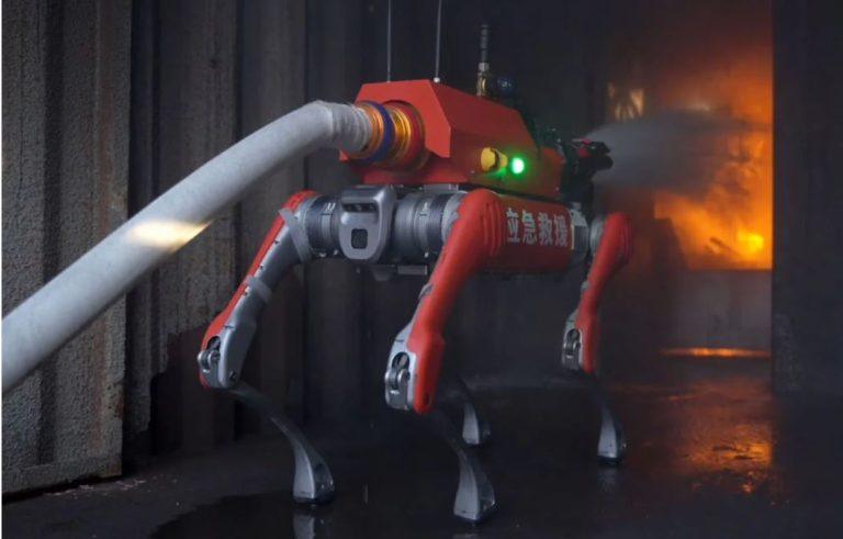 Κίνα: Οι ρομποτικοί σκύλοι πυρόσβεσης που επιχειρούν με απαράμιλλη… μηχανική ακρίβεια