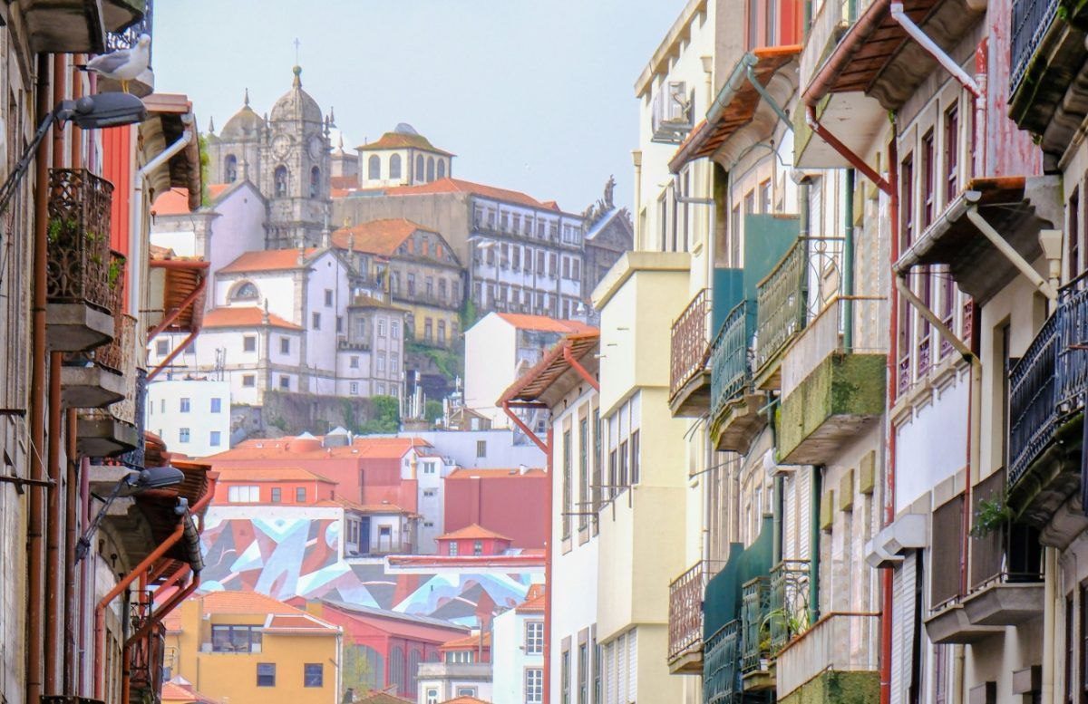 Οι ιδανικοί προορισμοί για ταξίδι με φίλες, σύμφωνα με νέα έρευνα – Στη λίστα και η Αθήνα