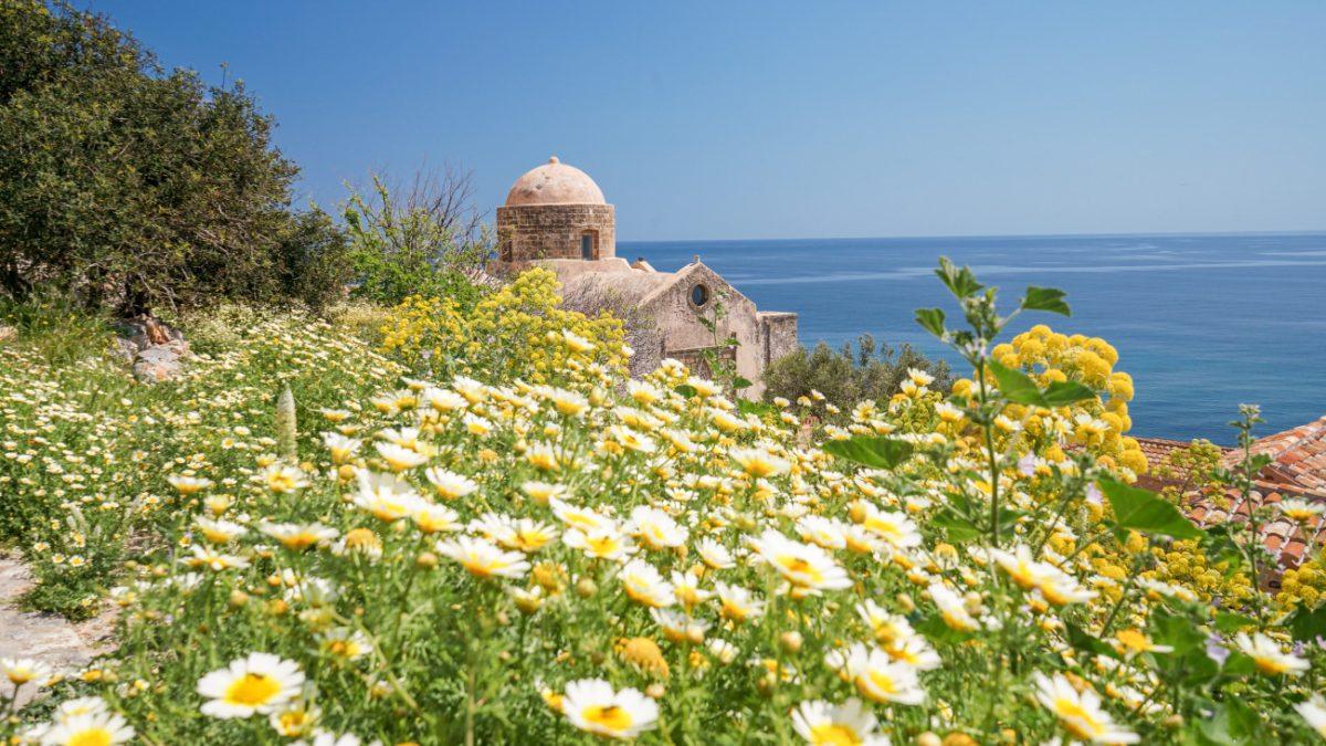 Καιρός: Ζέστη και αφρικανική σκόνη – Πού θα έχει βροχές και καταιγίδες
