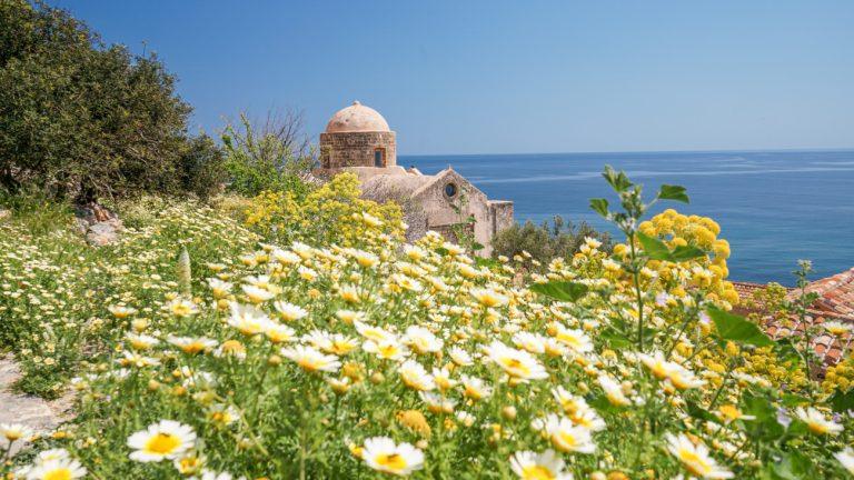 Καιρός: Ζέστη και αφρικανική σκόνη – Πού θα έχει βροχές και καταιγίδες