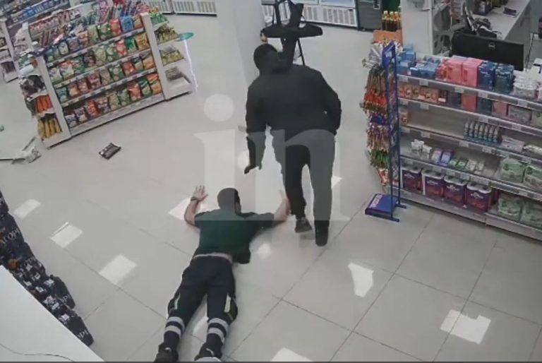 Βίντεο ντοκουμέντα με τη δράση της σπείρας που «άδειαζε» με τροχό ΑΤΜ