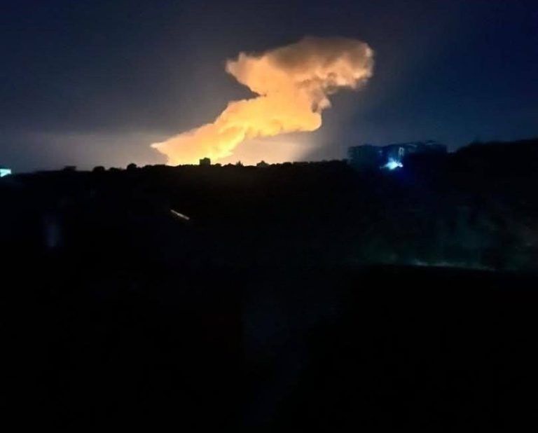 Το Ισραήλ βομβαρδίζει τη δυτική Συρία – Τουλάχιστον ένας πολίτης νεκρός