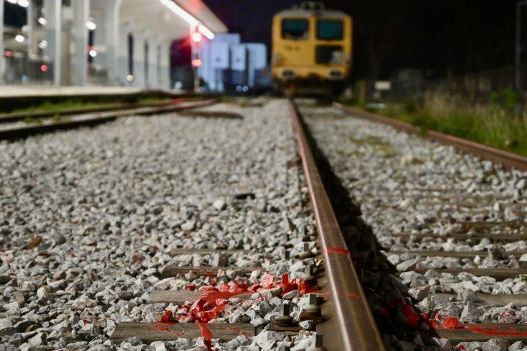 Τέμπη: «Ηθικός εκτροχιασμός» μετά το πόρισμα Καρώνη – Διχασμένοι οι επιστήμονες, «θύελλα» πολιτικών αντιδράσεων