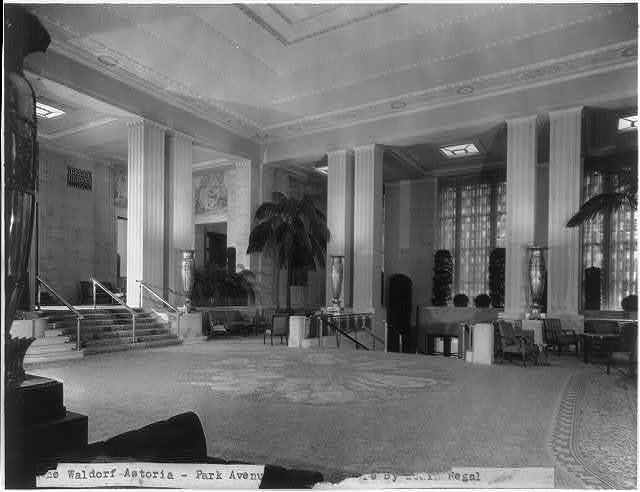Waldorf Astoria / Park Avenue / Public Domain