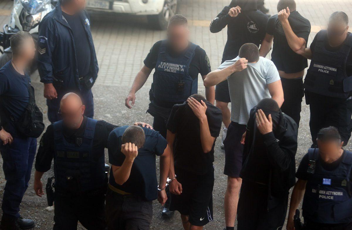 Θεσσαλονίκη: Στη φυλακή 24χρονος για την εθνικιστική εγκληματική οργάνωση, ελεύθεροι άλλοι 11