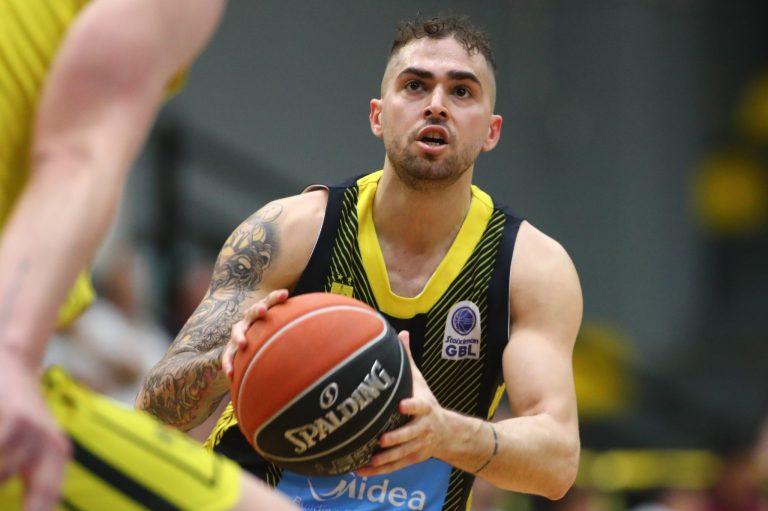 Τολιόπουλος για το μέλλον του: «Θα δούμε τι θα γίνει το καλοκαίρι»