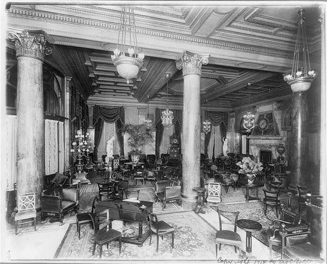 Waldorf Astoria / Public Domain